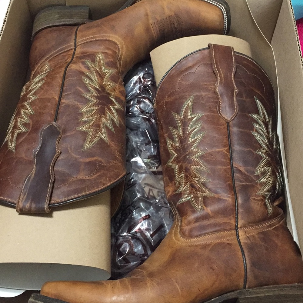 Corral boots